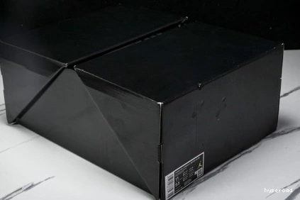 Hyperoad A X MANIERE AIR MA 3 JORDAN “BLACK” 0925